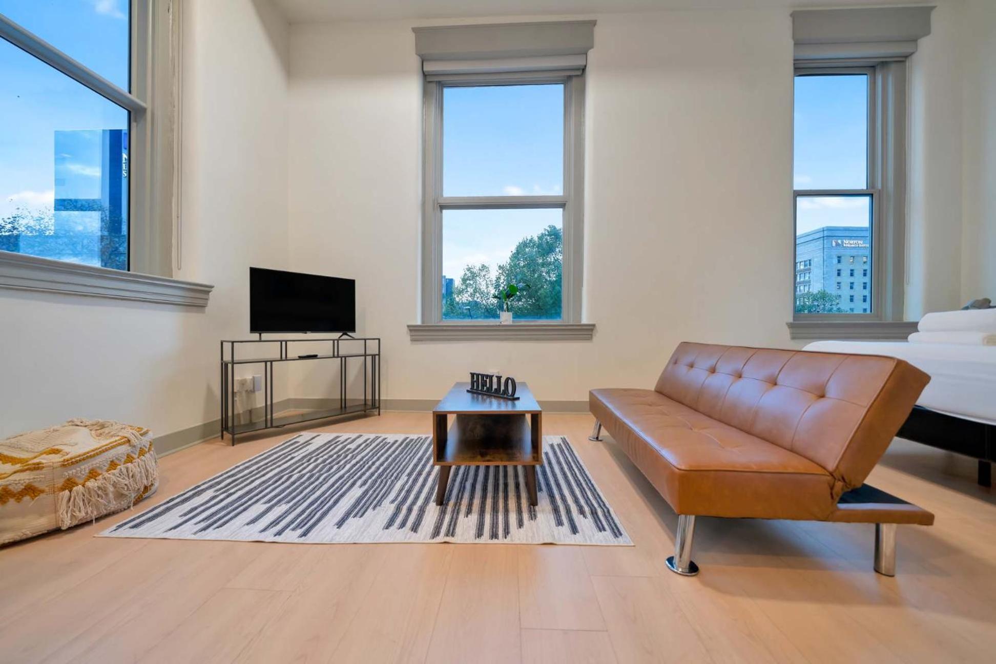 Bright And Modern In # 302